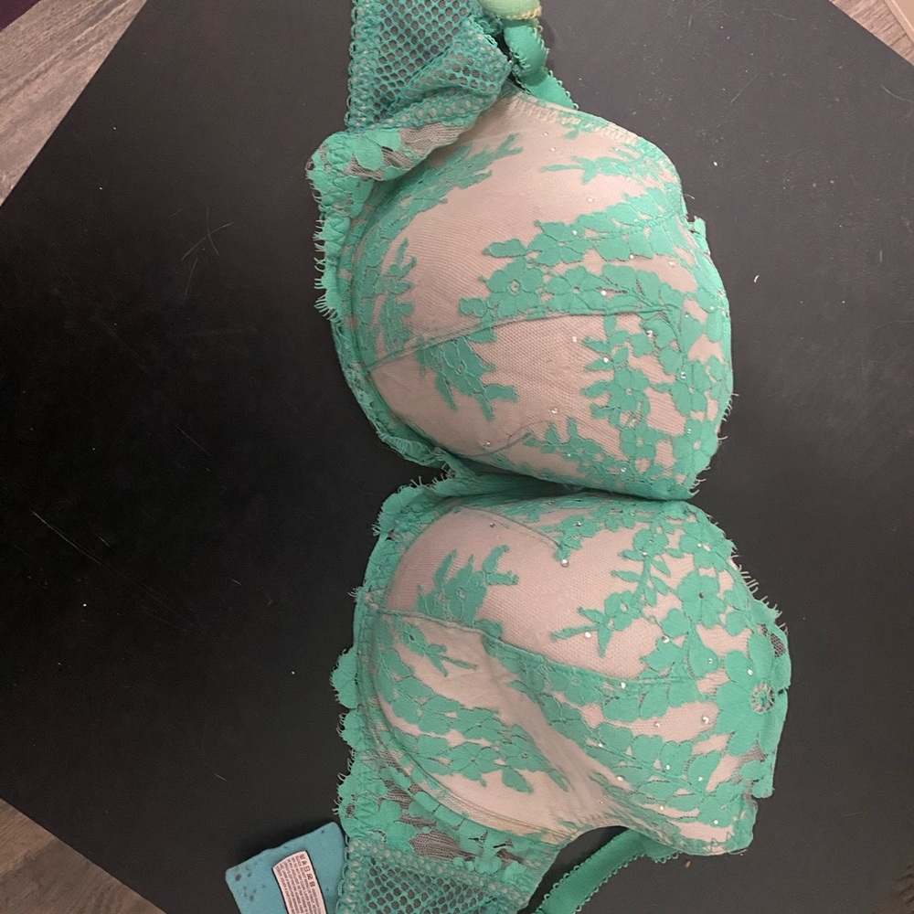 36ddd Victoria’s Secret bra